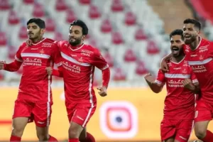 پلیس با طرفداران پرسپولیس در اراک درگیر شد